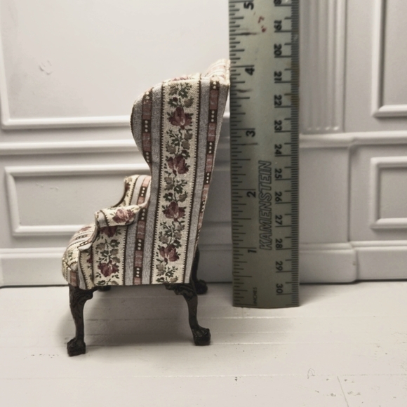 Bespaq Wingback Chair Dollhouse Miniature - Picture 2 of 7